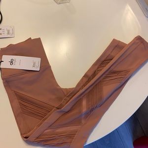 ALO Yoga Pants Rosewater NWT M